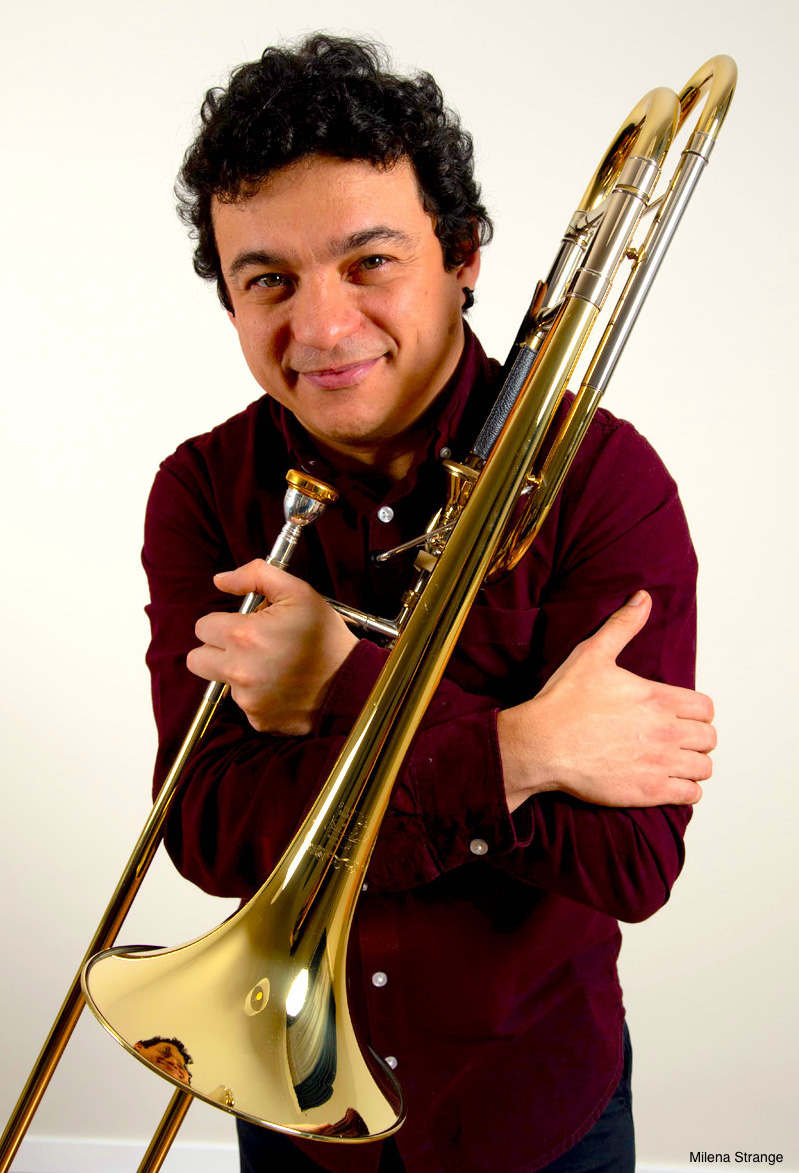 ROBERTO DE OLIVERA